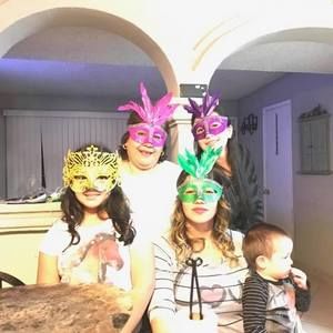 Meet your Posher, Eloisa